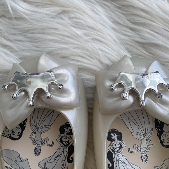 Mini Melissa | Mini Dora Disney Princess Mary Jane - Picture 8 of 14